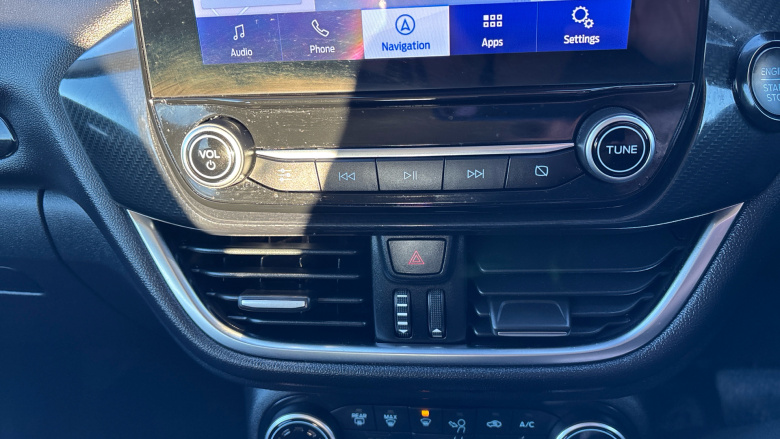 Ford Puma 1.0 EcoBoost Hybrid mHEV Titanium 5dr DCT Petrol Hatchback